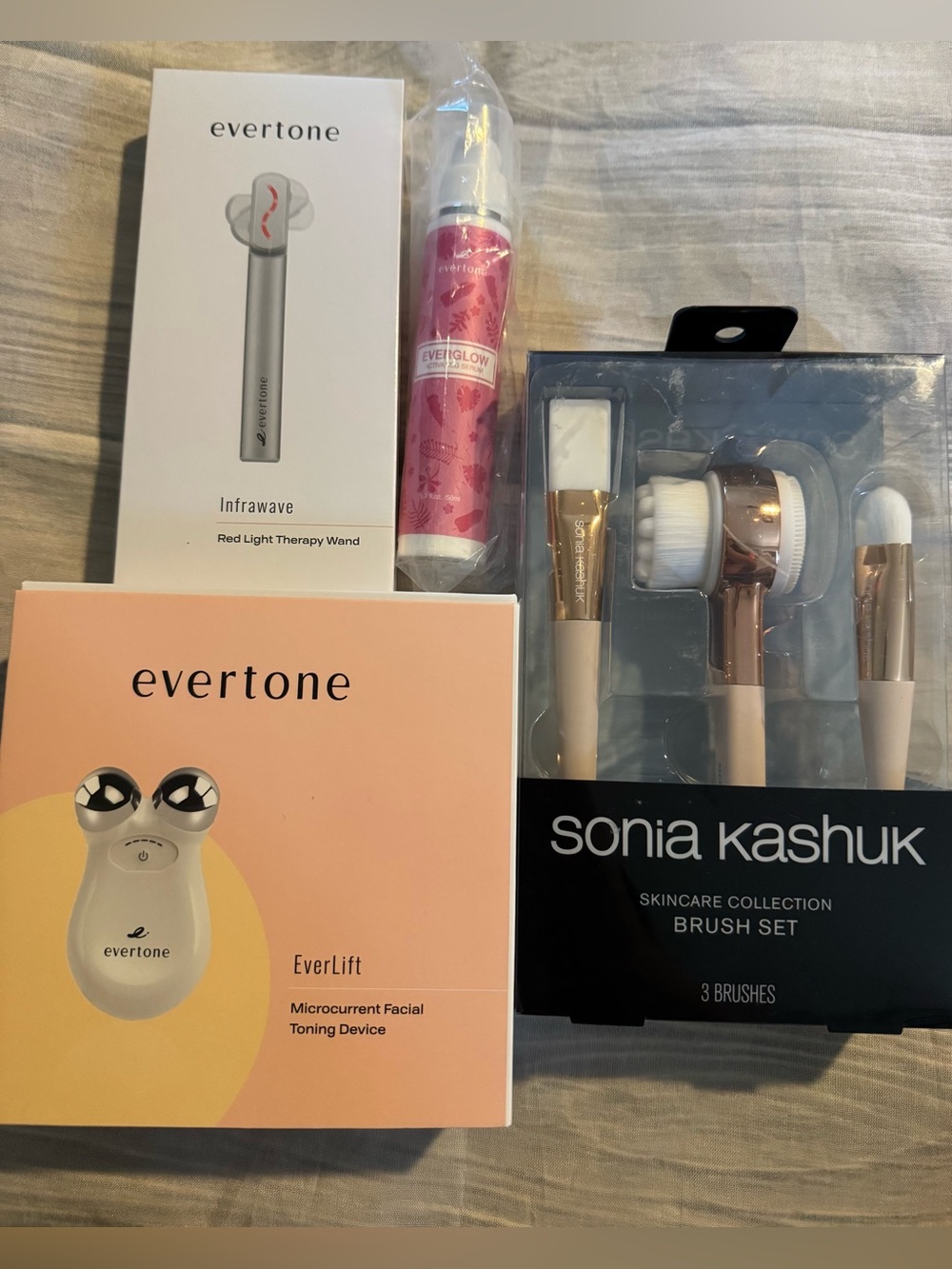 Skincare Bundle - Picture 2 of 4